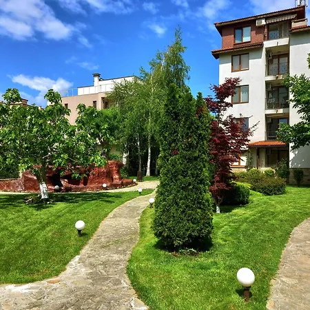 Apolon 8 Relax With Pools *