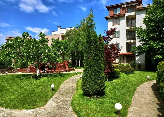 Apolon 8 Relax With Pools *